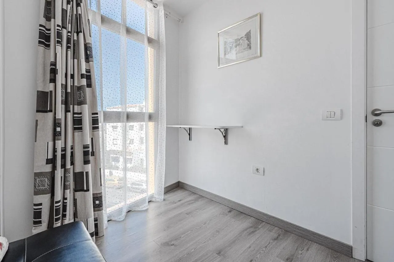 Family Flat With 3 Bedrooms And Balcony Near Los Gigantes And Ocean 圣地亚哥港 公寓