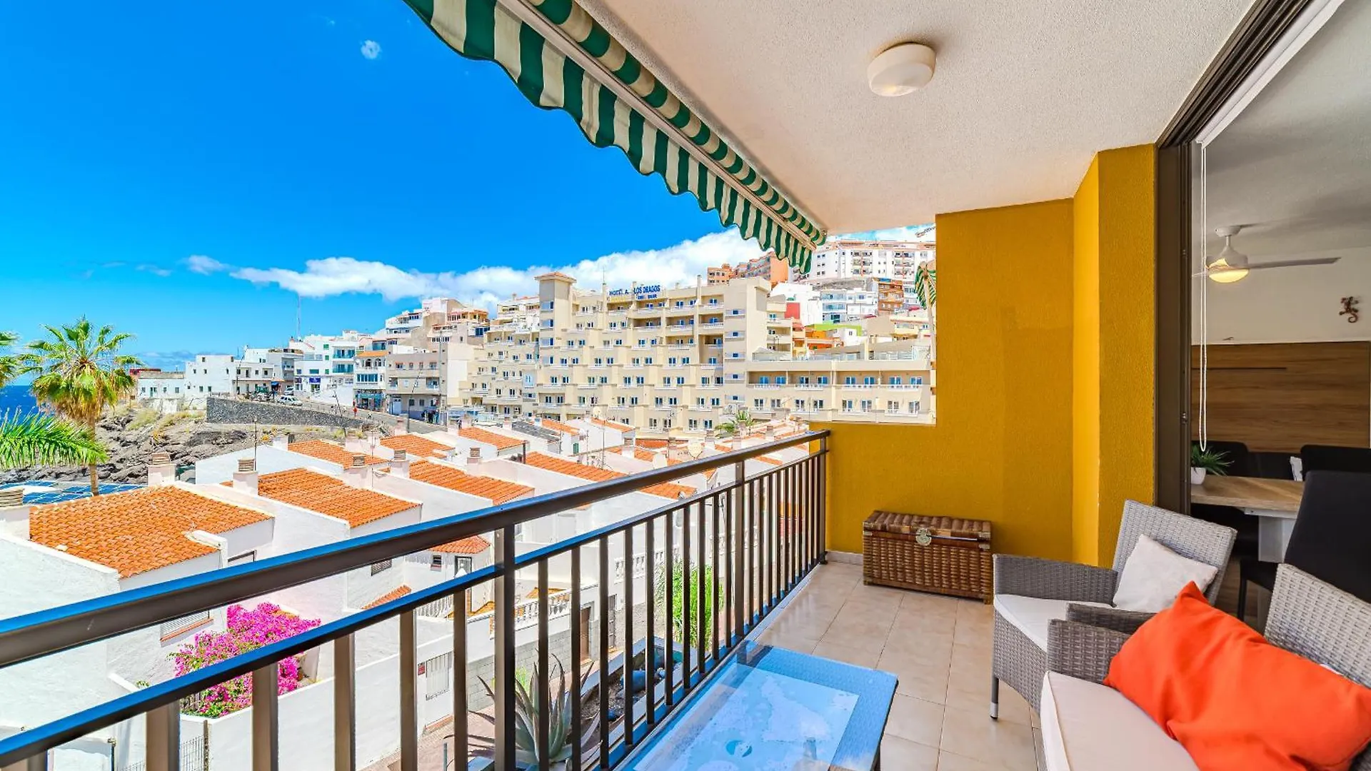 Family Flat With 3 Bedrooms And Balcony Near Los Gigantes And Ocean 圣地亚哥港 西班牙